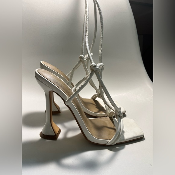 Ego Tie Up Heels - Picture 4 of 4